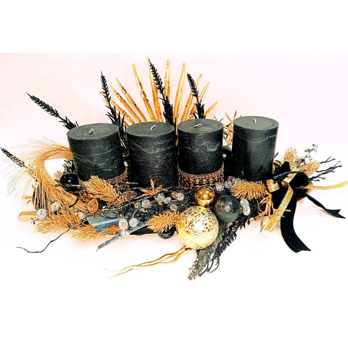 Svícen adventní zlatočerný